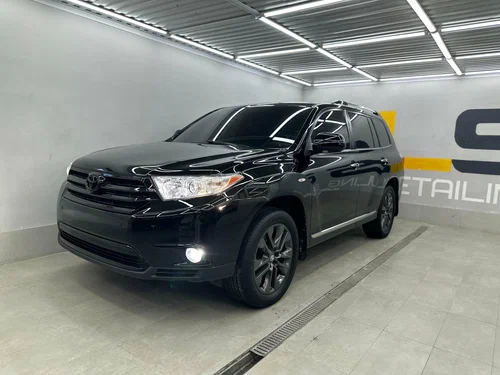 Toyota Highlander после детейлинга